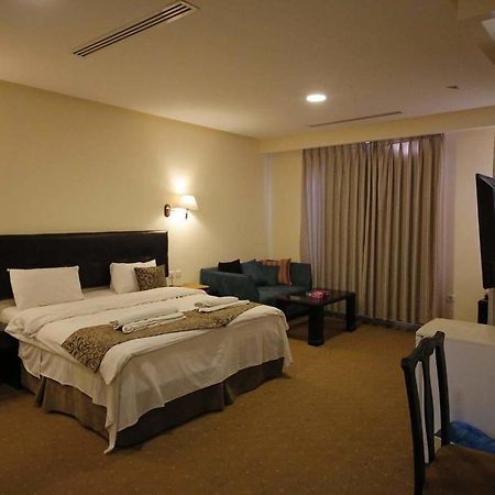 עמאן Jeddah Palace Hotel מראה חיצוני תמונה